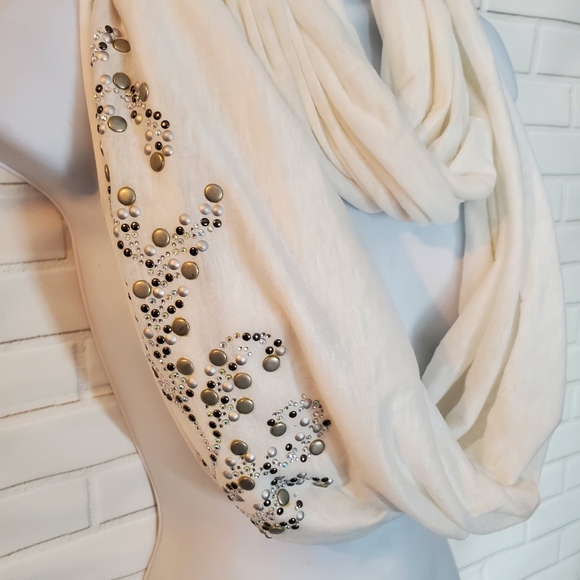 Papillon White Rhinestone Studded Infinity Scarf - Picture 2 of 8